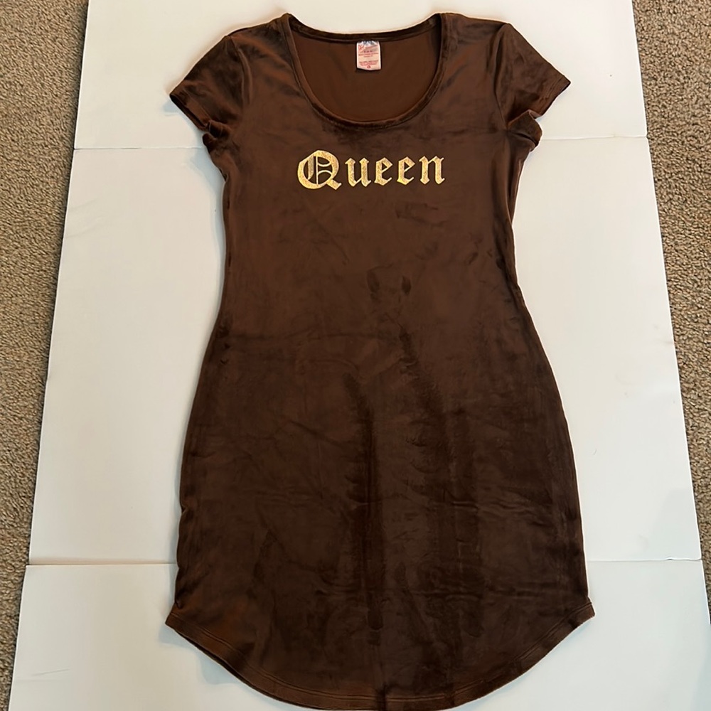 No Boundaries Women's Juniors Chocolate Brown Velvet Dress